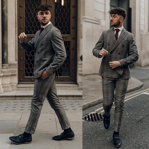 new grey mens suits 2 piece (coat+pants) peaked lapel terno masculino business men suit custom made, White;black
new grey mens suits 2 piece (coat+pants) peaked lapel terno masculino business men suit custom made, White;black