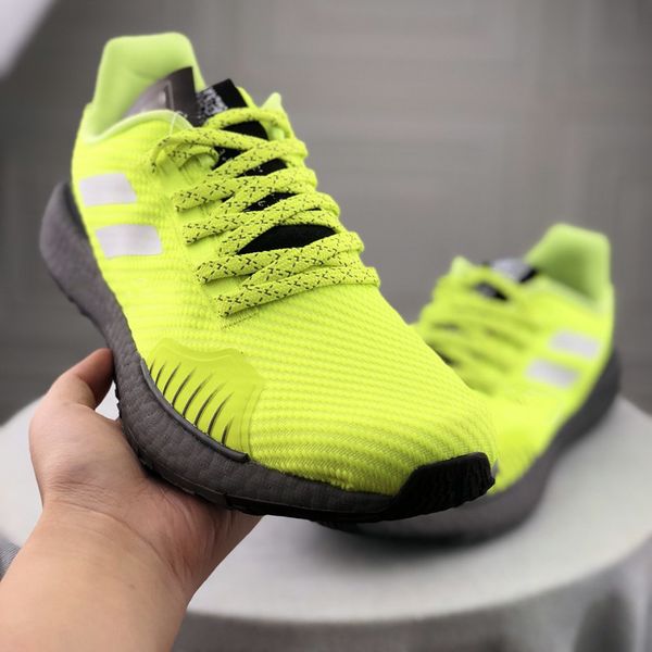 2020 popular net red sports shoes new thick bottom increased wild casual shoes men and women training running shoes
2020 popular net red sports shoes new thick bottom increased wild casual shoes men and women training running shoes
