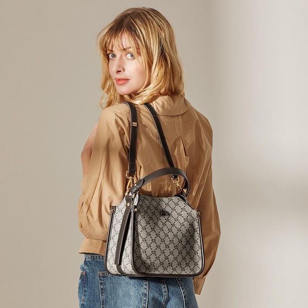 fashion shoulder bags designer bag female retro bucket bag old pattern handbag gift bag l9687 
fashion shoulder bags designer bag female retro bucket bag old pattern handbag gift bag l9687