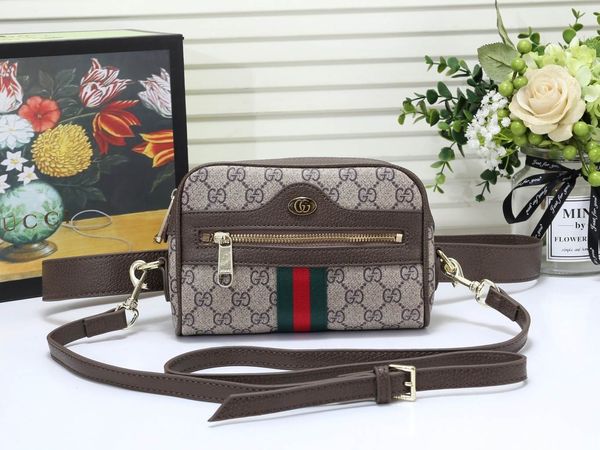2019 new mens fashion classic design casual credit card id holder hiqh quality real leather ultra slim wallet packet bag for mans womans
2019 new mens fashion classic design casual credit card id holder hiqh quality real leather ultra slim wallet packet bag for mans womans