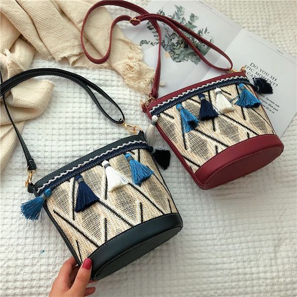 female 2019 new korean ins all-match messenger bag student harajuku ethnic style ethnic group tassel straw woven bucket bag, White
female 2019 new korean ins all-match messenger bag student harajuku ethnic style ethnic group tassel straw woven bucket bag, White