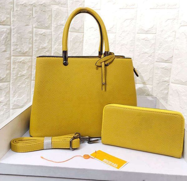 women's bag 2020 new style straddle women's bag large capacity hand-held one shoulder fashion versatile
women's bag 2020 new style straddle women's bag large capacity hand-held one shoulder fashion versatile