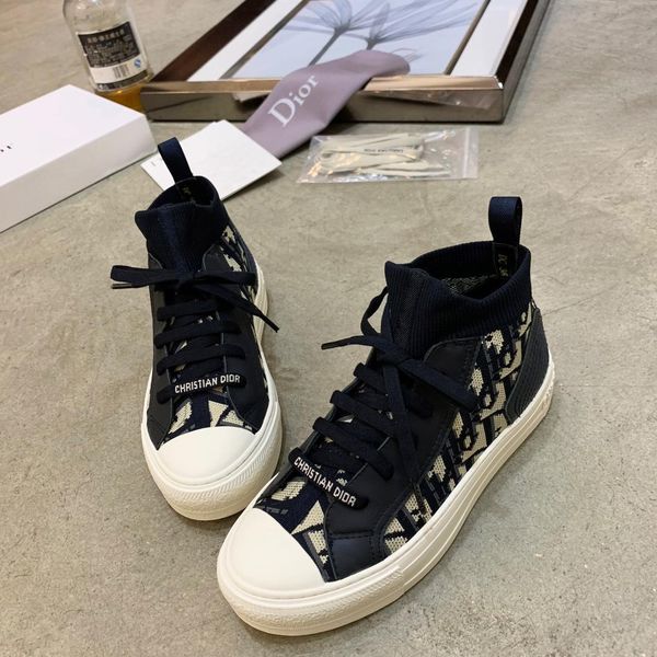 new3 luxury high-ladies casual shoes fashion wild flat-bottomed sneakers outdoor comfortable breathable travel shoes, Black
new3 luxury high-ladies casual shoes fashion wild flat-bottomed sneakers outdoor comfortable breathable travel shoes, Black