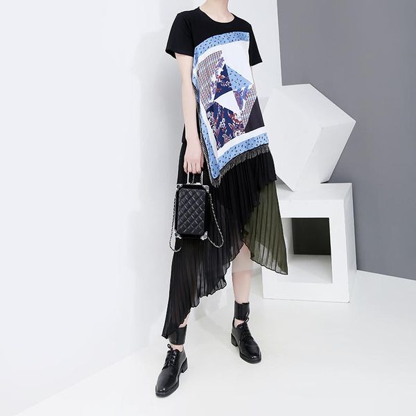 new 2019 korean style women summer printed black white tee casual t-shirt with fringes ladies unique tshirt style femme f1015
new 2019 korean style women summer printed black white tee casual t-shirt with fringes ladies unique tshirt style femme f1015