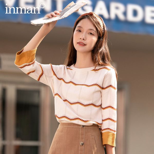 inman 2020 autumn new arrival artsy contrast color jacques wave shape slightly elastic pullover sweater, White;black
inman 2020 autumn new arrival artsy contrast color jacques wave shape slightly elastic pullover sweater, White;black