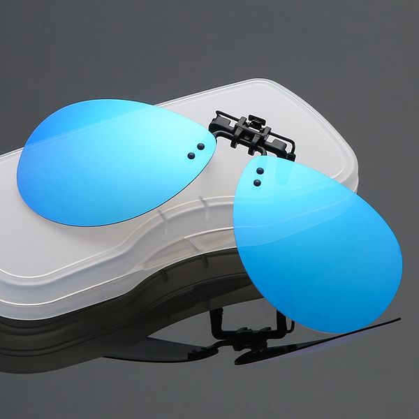 37c1612 polarized sun clip can case case be turned over real film colorful tofu glasses can be matched with glasses box, White;black
37c1612 polarized sun clip can case case be turned over real film colorful tofu glasses can be matched with glasses box, White;black