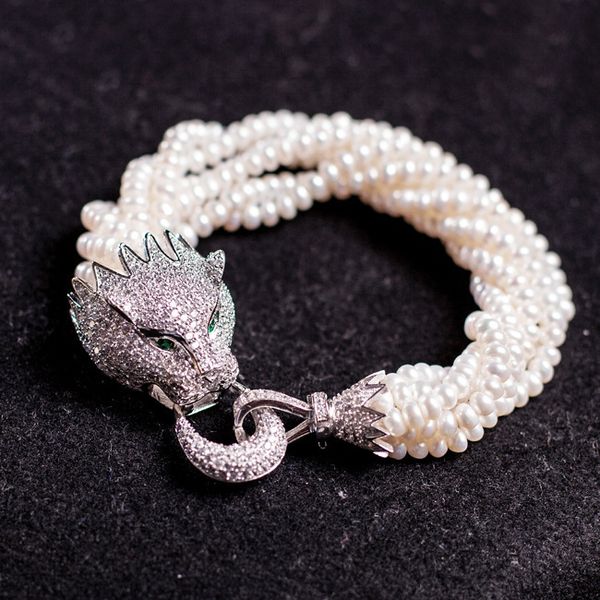 nice design 4-5mm natural freshwater pearl with charming zircon leopard head 21.5cm bracelet
nice design 4-5mm natural freshwater pearl with charming zircon leopard head 21.5cm bracelet