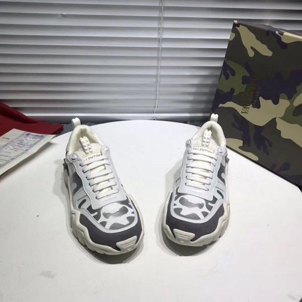 2020p high-end custom fashion men and women with lace-up casual shoes, wild outdoor lovers sports shoes, size: 35-46
2020p high-end custom fashion men and women with lace-up casual shoes, wild outdoor lovers sports shoes, size: 35-46