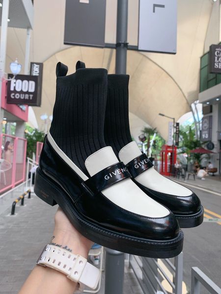 2019t new elastic stockings boots female leather wild flat single boot lok fu small shoes, original box packaging, size: 36-41
2019t new elastic stockings boots female leather wild flat single boot lok fu small shoes, original box packaging, size: 36-41