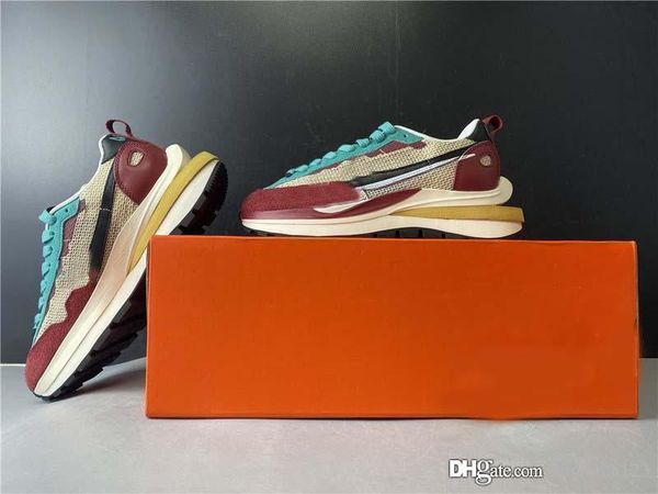 new high authentic sacai pegasus vaporfly sp men running shoes sail sport fuchsia light bone game royal man sneakers with original box
new high authentic sacai pegasus vaporfly sp men running shoes sail sport fuchsia light bone game royal man sneakers with original box
