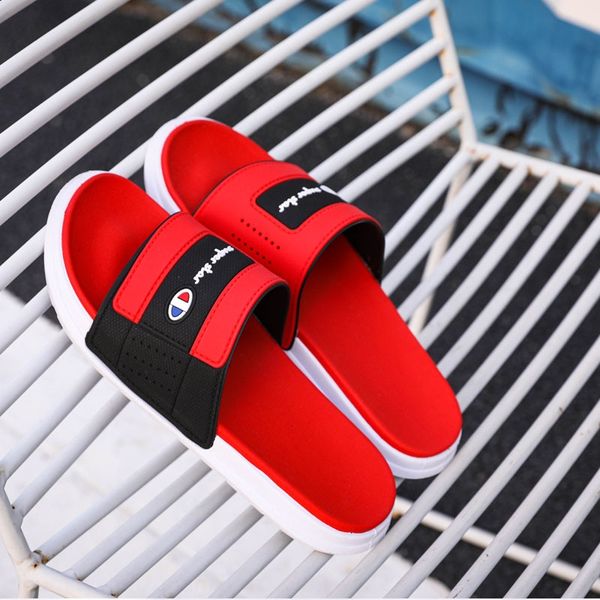 2020 new summer fashion men's slippers all-match outdoor leisure beach and slippers sandals non-slip outdoor sandals
2020 new summer fashion men's slippers all-match outdoor leisure beach and slippers sandals non-slip outdoor sandals