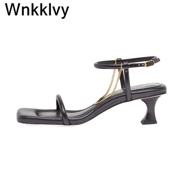 2020 sandals female summer new square toe kitten heel metel chain decor strappy ankle strap shoes women sandalias ladies, Black
2020 sandals female summer new square toe kitten heel metel chain decor strappy ankle strap shoes women sandalias ladies, Black