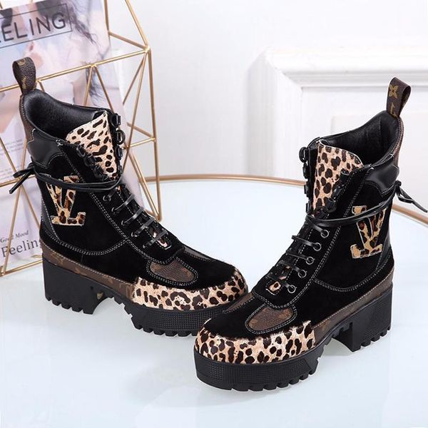 fashion women ankle boots waterproof lace -up fashion shoes luxury design with box chaussures de femme casual women shoes high -fast shi, Black
fashion women ankle boots waterproof lace -up fashion shoes luxury design with box chaussures de femme casual women shoes high -fast shi, Black