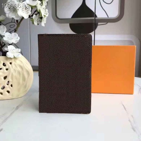 2020 mens passport holder women fashion wallet card holder leather women purse covers for passports box dust bag, Red;black
2020 mens passport holder women fashion wallet card holder leather women purse covers for passports box dust bag, Red;black