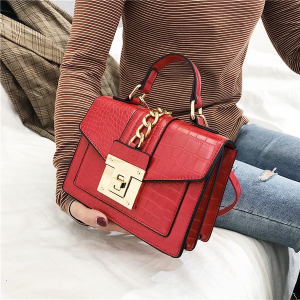crossbody bags for women fashion 2020 crocodile pattern pu leather messenger rivet bags small flap handbags fashion ladies shoulder bags
crossbody bags for women fashion 2020 crocodile pattern pu leather messenger rivet bags small flap handbags fashion ladies shoulder bags