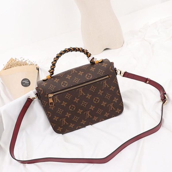 new new arrival womens vintage style handbags leather small flap designer luxury crossbody bags lady handle tote messenger
new new arrival womens vintage style handbags leather small flap designer luxury crossbody bags lady handle tote messenger