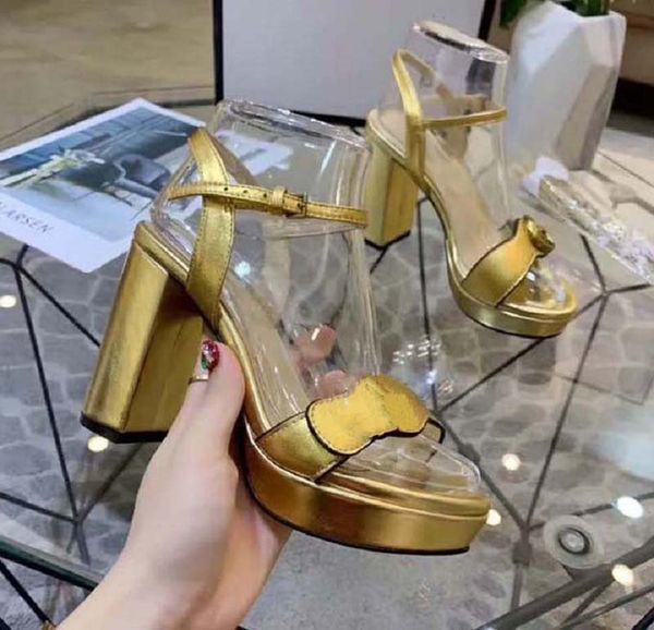 2020 luxury magic stick white black cowskin real leather platform designer sandals women fashion shoes size 35-39 tradingbear 11kq1505
2020 luxury magic stick white black cowskin real leather platform designer sandals women fashion shoes size 35-39 tradingbear 11kq1505