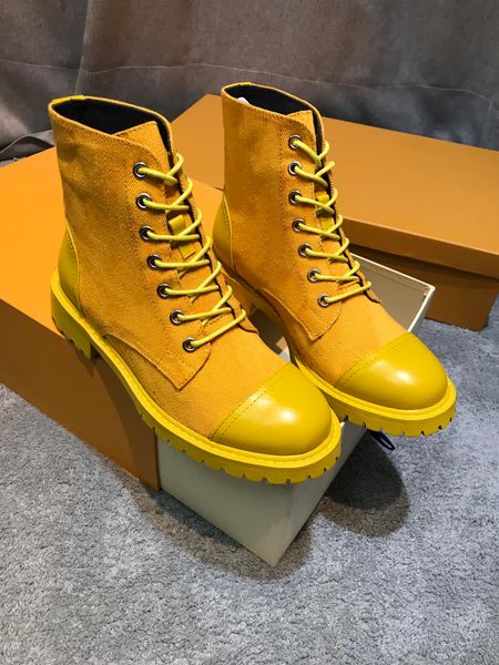 with box women martin boots2020ss fashion flamingos coarse desert boot winter party wedding shoes leather woman shoe size 35-41 in, Black
with box women martin boots2020ss fashion flamingos coarse desert boot winter party wedding shoes leather woman shoe size 35-41 in, Black