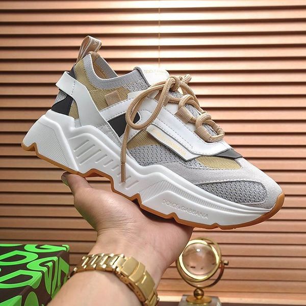 2020 designer new luxury men's casual sports shoes, outdoor casual shoes, with original box size 38--45, Black
2020 designer new luxury men's casual sports shoes, outdoor casual shoes, with original box size 38--45, Black