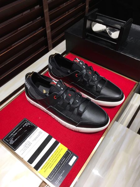 2020 new genuine leather men's outdoor casual shoes large size fashion wild lace-up sneakers low-comfortable breathable tide shoes, Black
2020 new genuine leather men's outdoor casual shoes large size fashion wild lace-up sneakers low-comfortable breathable tide shoes, Black