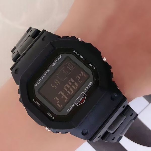 2020 multifunction sport men watches sqaure dial shock military led digital wristwatch with rubber strap clock japan movement quartz watch, Slivery;brown
2020 multifunction sport men watches sqaure dial shock military led digital wristwatch with rubber strap clock japan movement quartz watch, Slivery;brown