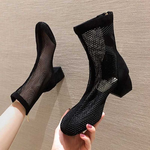 mesh boots women's 2020 summer new korean version of the net red wild hollow breathable short tube knight boots, Black
mesh boots women's 2020 summer new korean version of the net red wild hollow breathable short tube knight boots, Black