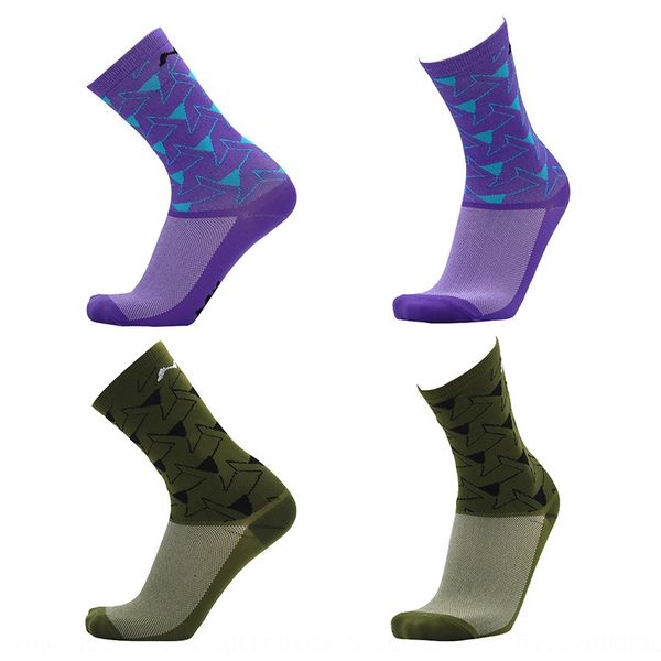2020 new outdoor bicycle cycling men's and women's socks anti-skid deodorant bicycle sports socks
2020 new outdoor bicycle cycling men's and women's socks anti-skid deodorant bicycle sports socks