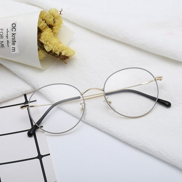 super dream 2019 new round men's and women's plain metal frame delicate glasses frame glasses, Silver
super dream 2019 new round men's and women's plain metal frame delicate glasses frame glasses, Silver
