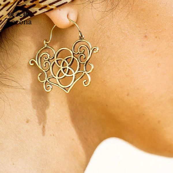 silver color antique gold drop earrings for women fashion hollow flowers geometric dangle earrings jewelry wholesale 9022, Golden
silver color antique gold drop earrings for women fashion hollow flowers geometric dangle earrings jewelry wholesale 9022, Golden