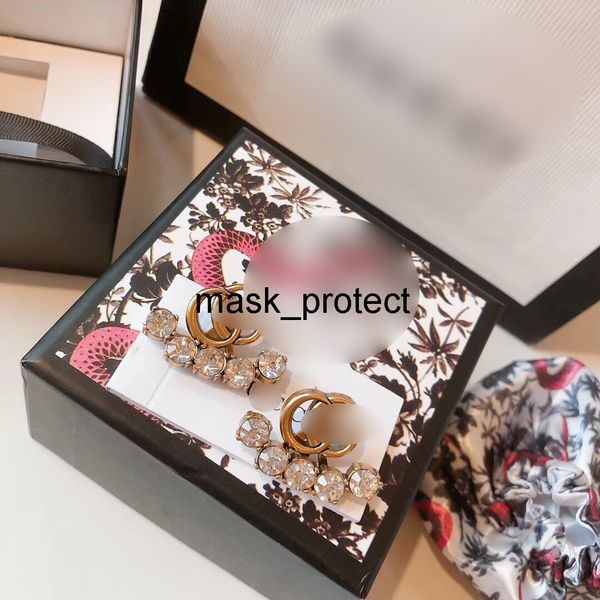 gujia style copper old letter diamond women's double gg home fashion temperament earrings simple light luxury, Golden
gujia style copper old letter diamond women's double gg home fashion temperament earrings simple light luxury, Golden