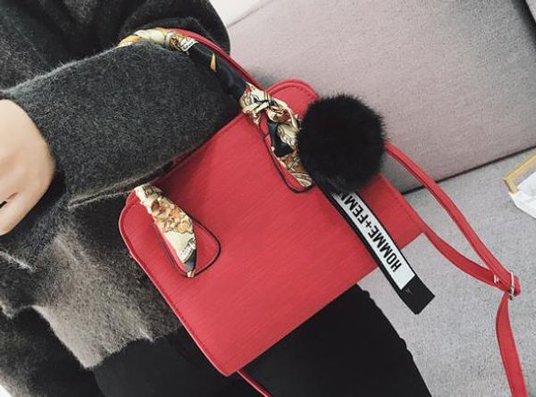 designer 2020 new fashion female bag simple and versatile bowknot ladies single shoulder messenger bag ing 
designer 2020 new fashion female bag simple and versatile bowknot ladies single shoulder messenger bag ing