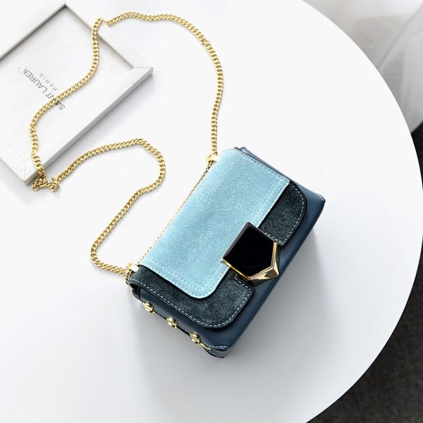 women's new leather women's bag 2020 fashion box small square bag versatile portable messenger shoulder bag
women's new leather women's bag 2020 fashion box small square bag versatile portable messenger shoulder bag