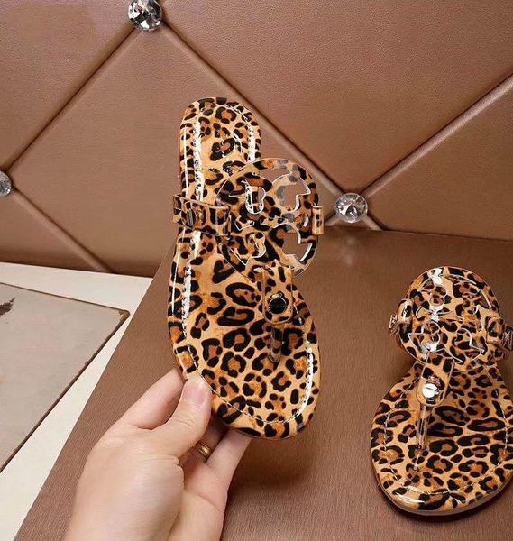 women's men slippers casual wild flat flip fops new style sandals multi color optional personality screws zapatillas size 35-43, Black
women's men slippers casual wild flat flip fops new style sandals multi color optional personality screws zapatillas size 35-43, Black