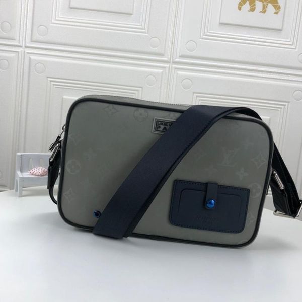 new 2020 men bag bolso bandolera crossbody bags leather vintage style messenger bags luxury designer type men zipper shoulder bag
new 2020 men bag bolso bandolera crossbody bags leather vintage style messenger bags luxury designer type men zipper shoulder bag