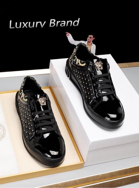 2020v luxury limited edition medusa print casual casual sneakers, fashionable wild outdoor men's shoes, size: 38-45, Black
2020v luxury limited edition medusa print casual casual sneakers, fashionable wild outdoor men's shoes, size: 38-45, Black