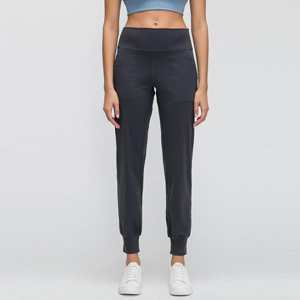 yoga outfits colorvalue high waist squatproof fitness joggers pants women stretchy running workout sport trousers with two side pocket, White;red
yoga outfits colorvalue high waist squatproof fitness joggers pants women stretchy running workout sport trousers with two side pocket, White;red