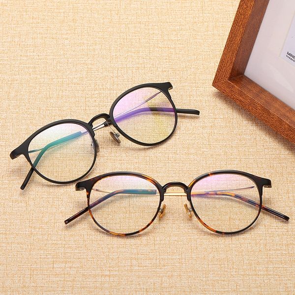 2020 web celebrity plain tr frame glasses frame round glasses 7752, Silver
2020 web celebrity plain tr frame glasses frame round glasses 7752, Silver