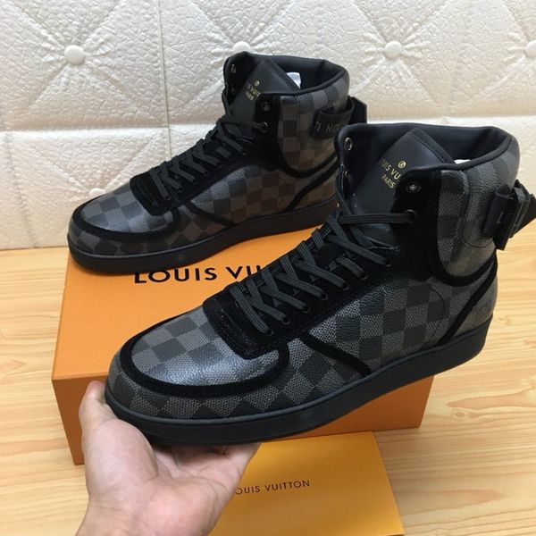 027 high-quality men's designer casual sports shoes trendy brand outdoor casual shoes, fast delivery in the original box, Black
027 high-quality men's designer casual sports shoes trendy brand outdoor casual shoes, fast delivery in the original box, Black