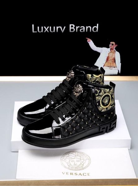 2020i limited edition medusa printed high-casual sports boots, fashionable wild men's shoes, size: 38-45, Black
2020i limited edition medusa printed high-casual sports boots, fashionable wild men's shoes, size: 38-45, Black