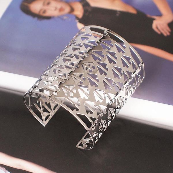 manilai punk style big metal cuff bangles geometric hollow out alloy statement bracelets fashion jewelry silver color bl032, Black
manilai punk style big metal cuff bangles geometric hollow out alloy statement bracelets fashion jewelry silver color bl032, Black
