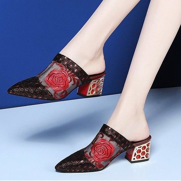 slippers akexiya 2021 summer fashion ladies baotou embroidered mesh yarn thick heel sandals and, Black
slippers akexiya 2021 summer fashion ladies baotou embroidered mesh yarn thick heel sandals and, Black