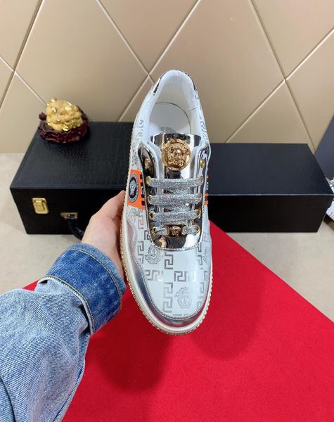 2020-2019n new luxury designer men's casual shoes, trend outdoor fashion wild men's sports shoes, size: 38-45
2020-2019n new luxury designer men's casual shoes, trend outdoor fashion wild men's sports shoes, size: 38-45
