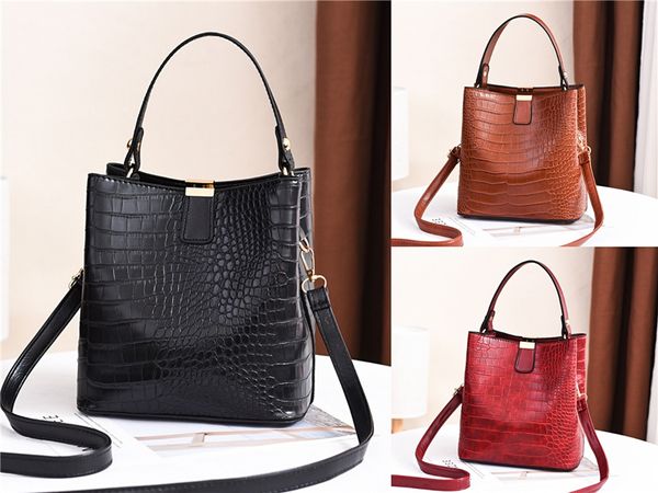 large capacity bucket handbags pu leather women's totes shopping bag bolsa feminin with small bag women shoulder#598
large capacity bucket handbags pu leather women's totes shopping bag bolsa feminin with small bag women shoulder#598