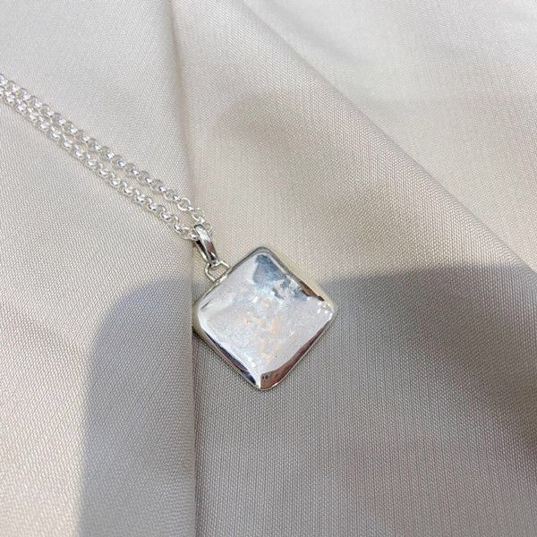 retro letter necklace s925 sterling silver personality women's square brand clavicle chain korean silver jewelry
retro letter necklace s925 sterling silver personality women's square brand clavicle chain korean silver jewelry