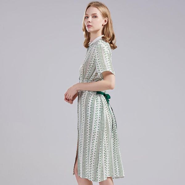 straight loose 2020 summer new white embroidered shirt feminine mid-length dres yosucoun
straight loose 2020 summer new white embroidered shirt feminine mid-length dres yosucoun