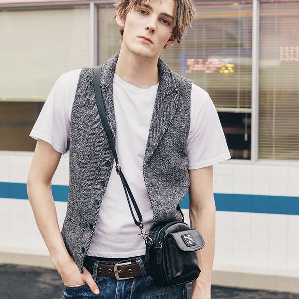 men's handbag single shoulder bag waist bag small straddle sports and leisure shopping phone
men's handbag single shoulder bag waist bag small straddle sports and leisure shopping phone