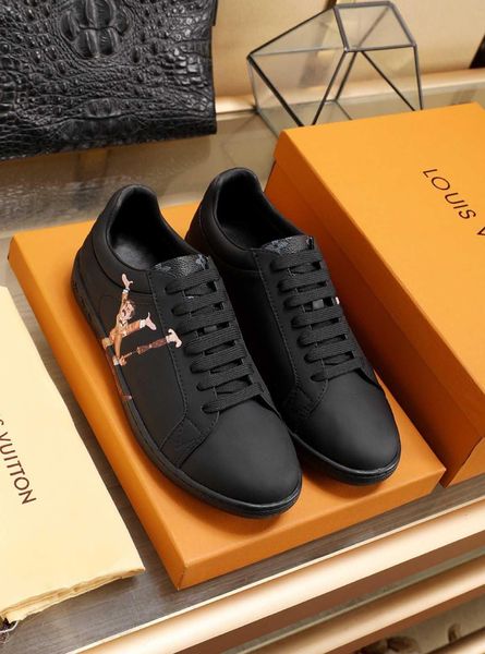2020hn limited edition new fashion trend wild men's casual comfortable shoes hiking shoes sports shoes original box packaging, Black
2020hn limited edition new fashion trend wild men's casual comfortable shoes hiking shoes sports shoes original box packaging, Black
