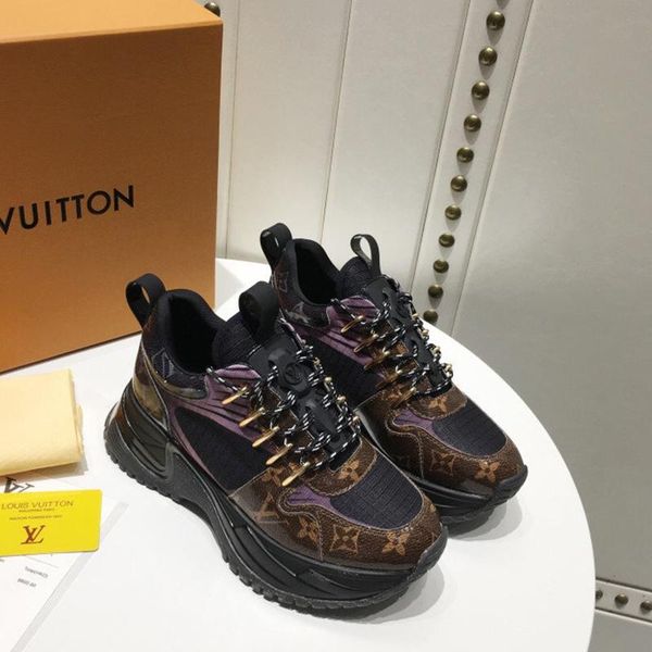 083 new designer luxury women's casual fashion shoes, women's outdoor casual shoes, high-quality materials, with original box, Black
083 new designer luxury women's casual fashion shoes, women's outdoor casual shoes, high-quality materials, with original box, Black