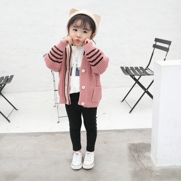 children's clothing autumn coat knitwear 2019 new girls' cardigan cotton thread v-neck knitwear thickened coat, Blue
children's clothing autumn coat knitwear 2019 new girls' cardigan cotton thread v-neck knitwear thickened coat, Blue