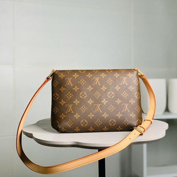 women bag classic design messenger bags new arrival trend lady crossbody bag womens leather shoulder bags fast delivery 
women bag classic design messenger bags new arrival trend lady crossbody bag womens leather shoulder bags fast delivery